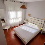 San Vicente Playa Apartment *